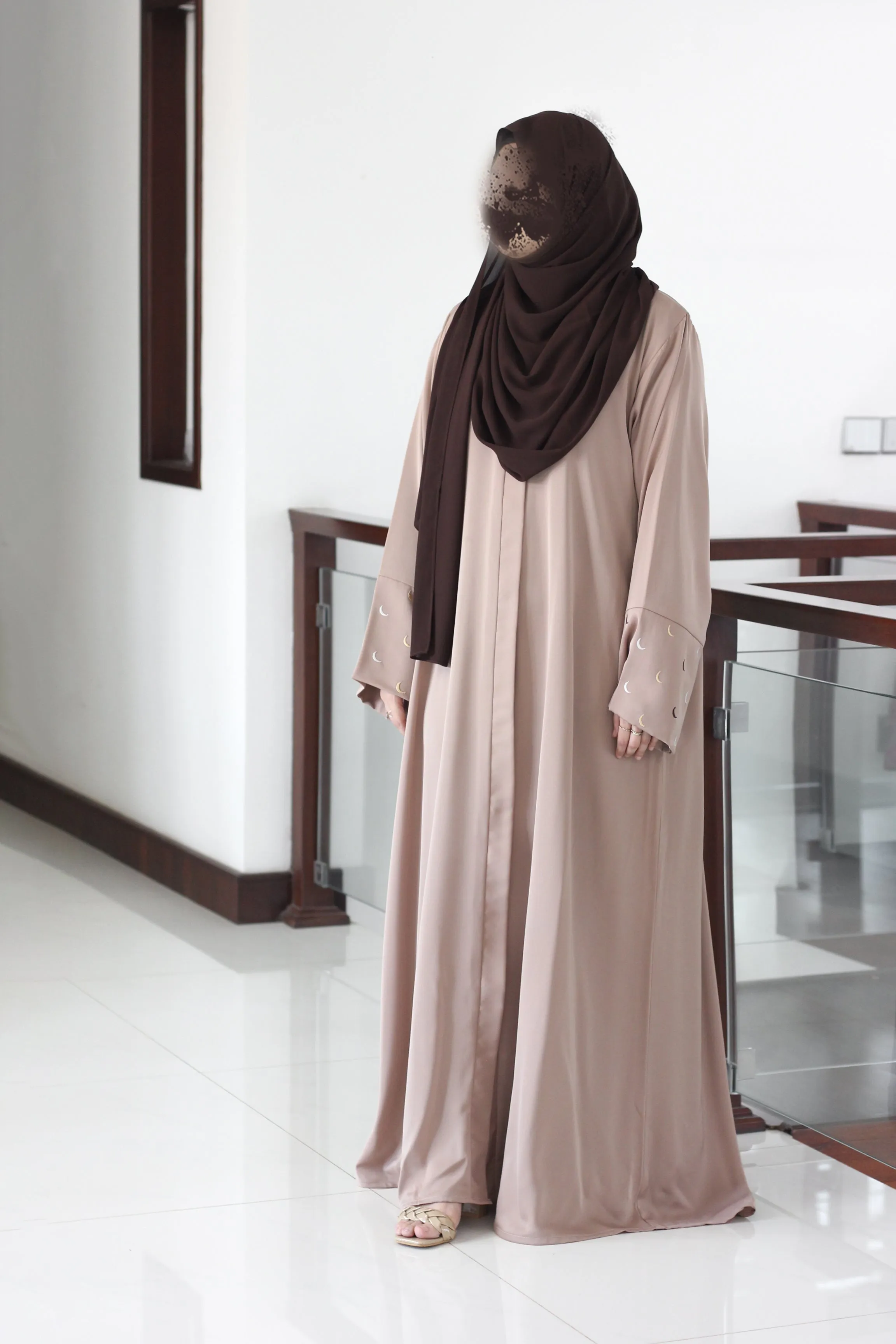 Al Qamar Abaya