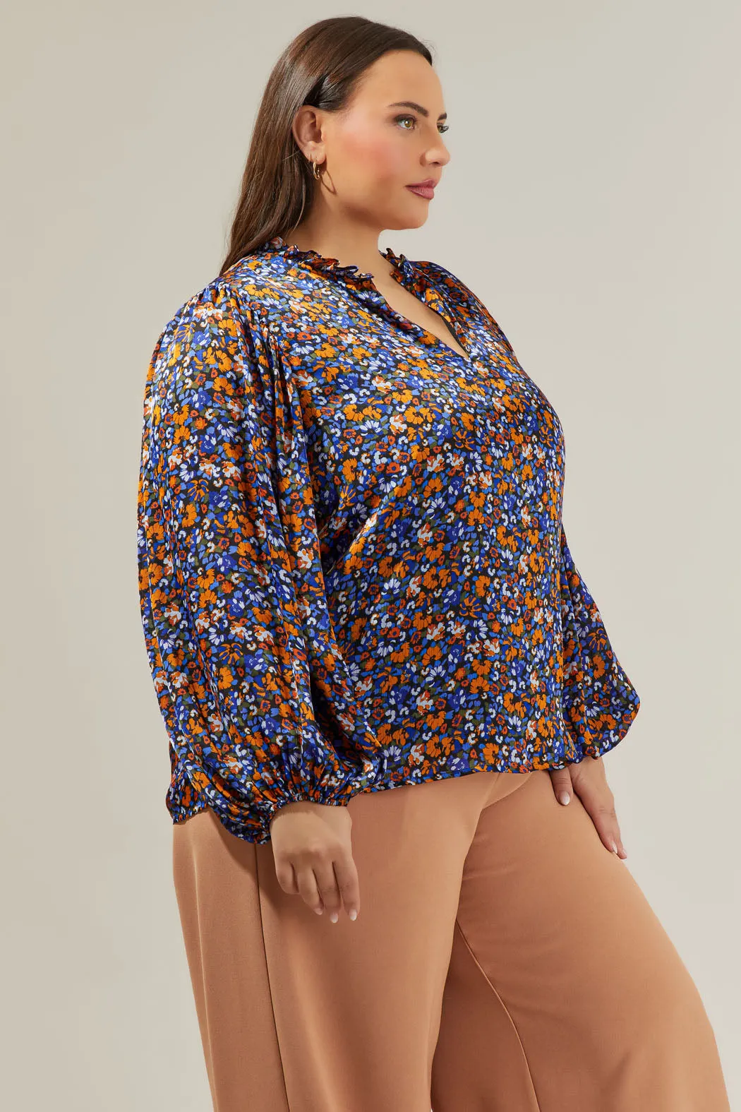 Begonia Floral Shimmy Balloon Sleeve Top Curve