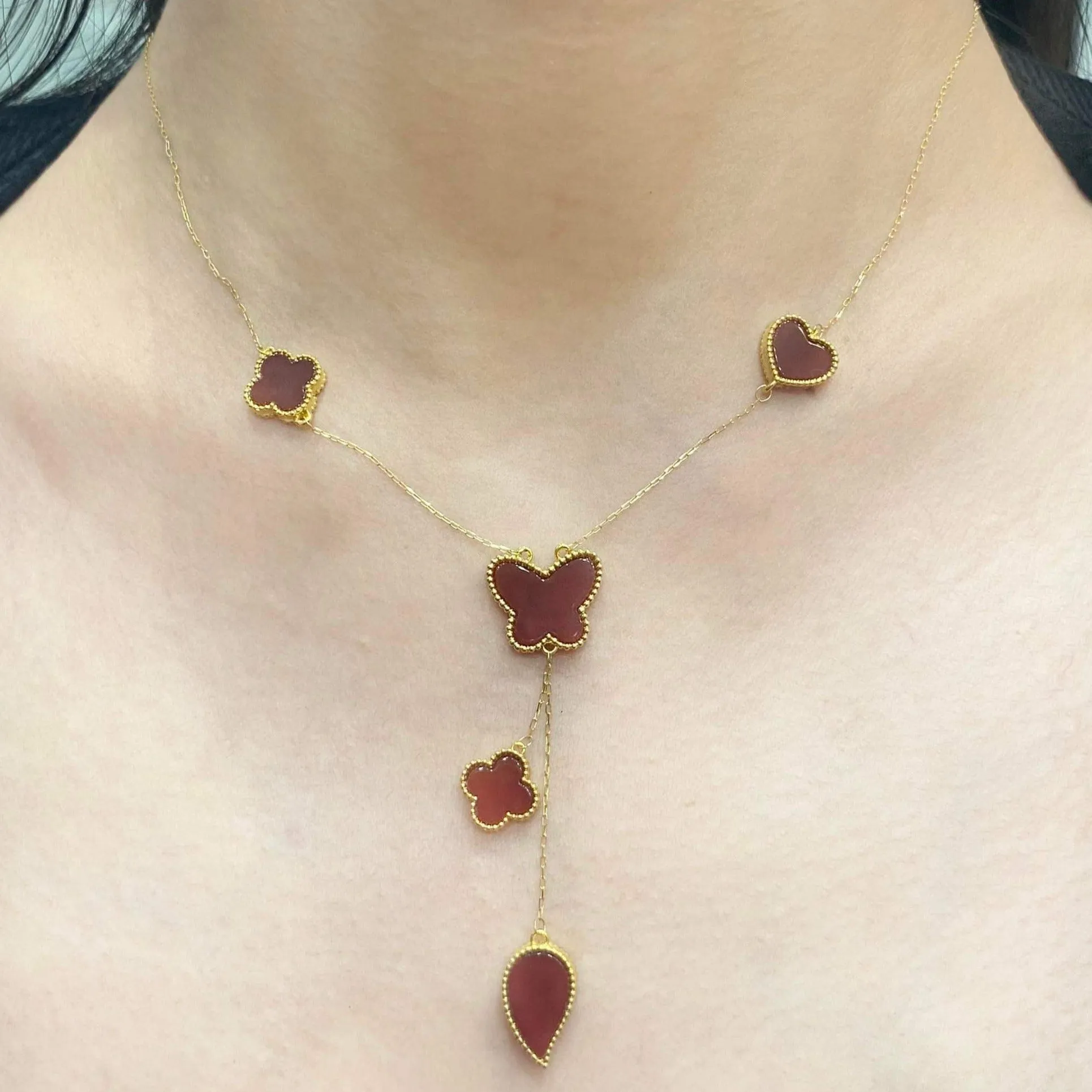 #GOLD2024 | Golden Red Carnelian Mixed Shape Centered Necklace 18kt